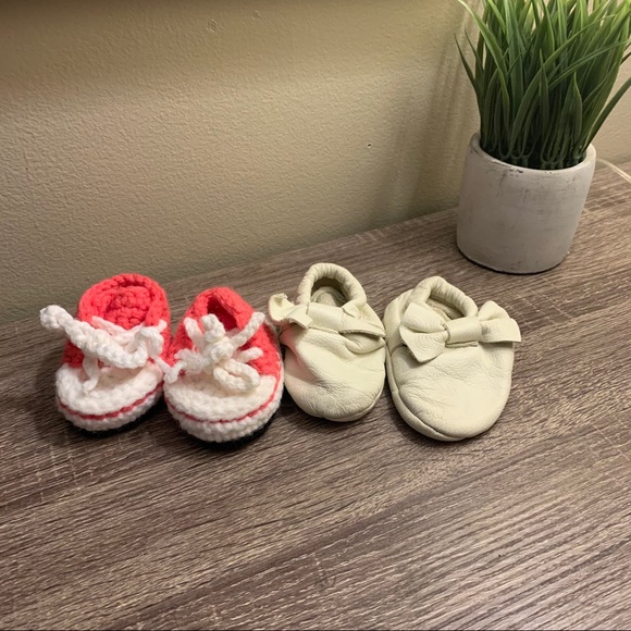 Baby Slippers - Picture 1 of 6